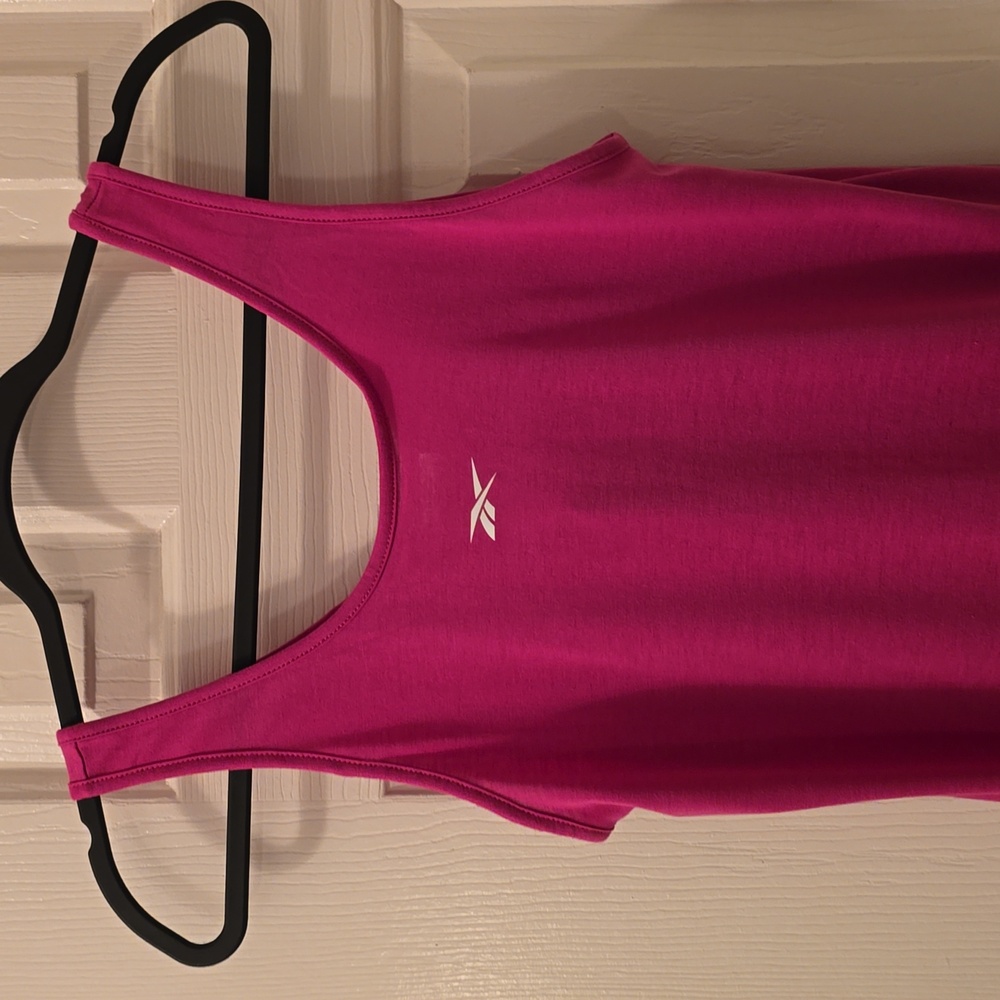 REEBOK SIGNATURE BRAND WOMENS PINK ATHLETIC TANK TOP SIZE XS